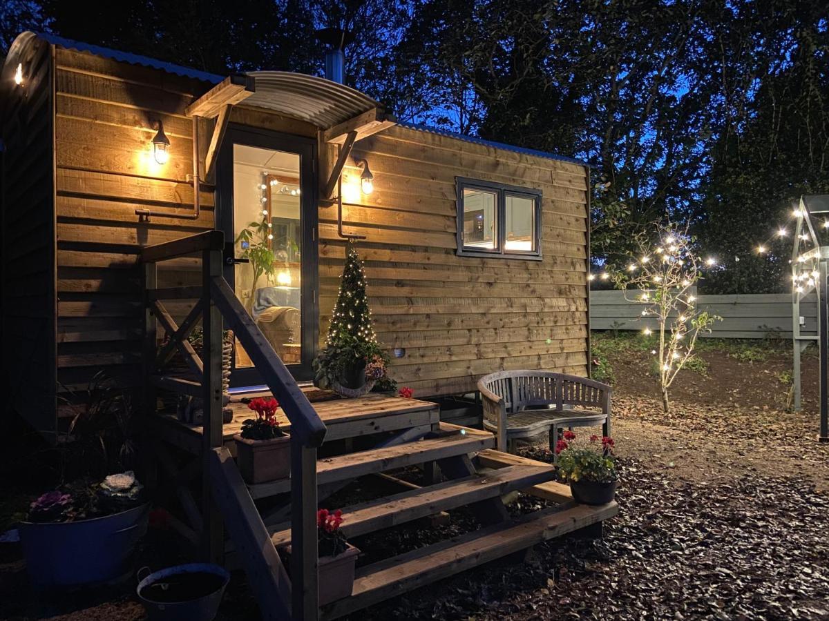 Cosy Double Shepherds Hut In Beautiful Wicklow With Underfloor Heating Throughout Rathnew ภายนอก รูปภาพ